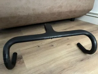 MANILLAR MEGAMO ROAD Carbono 420mm