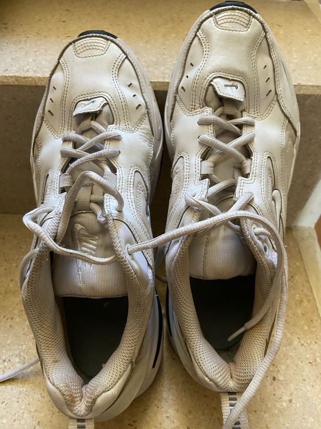 Deportivas Nike Talla 42, unisex Precio negociable