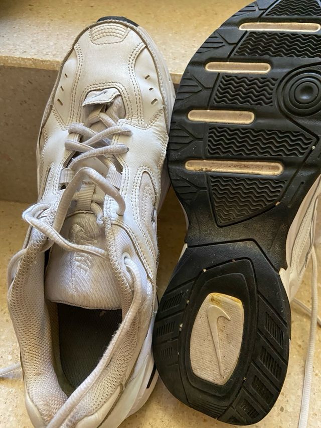 Deportivas Nike Talla 42, unisex Precio negociable