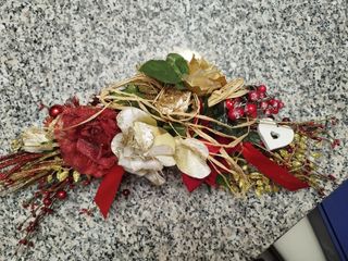 Centrotavola natalizio oro e rosso