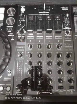 Controlador DJ Pioneer DDJ-1000