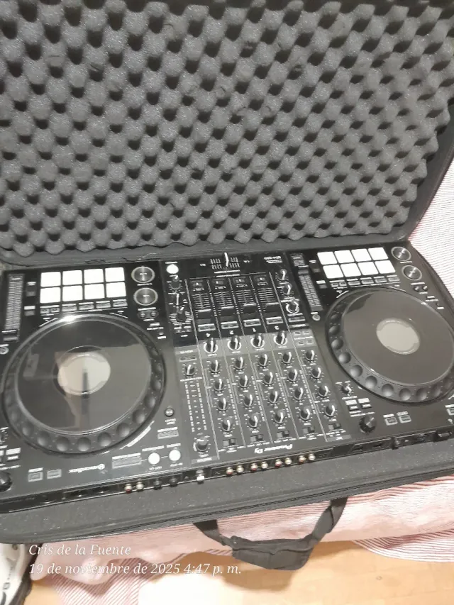 Controller DJ Pioneer DDJ-1000