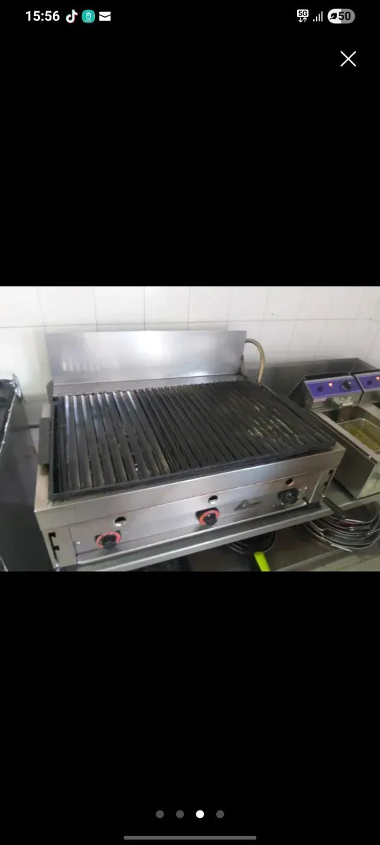 Barbecue professionale in buone condizioni