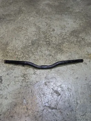 Manillar MTB 570mm 25,4mm Negro