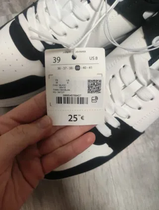 Zapatillas Jennyfer Blancas y Negras, 39. Nuevas