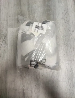 Zapatillas Jennyfer Blancas y Negras, 39. Nuevas