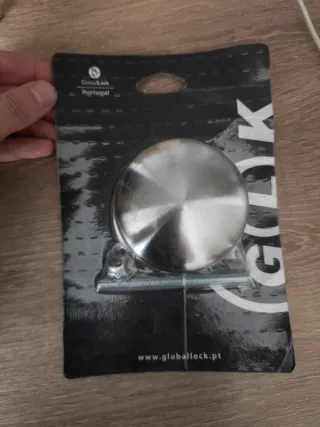 Pomo tirador puerta Global Lock