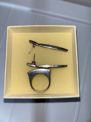 Conjunto Viceroy Pendientes y Anillo