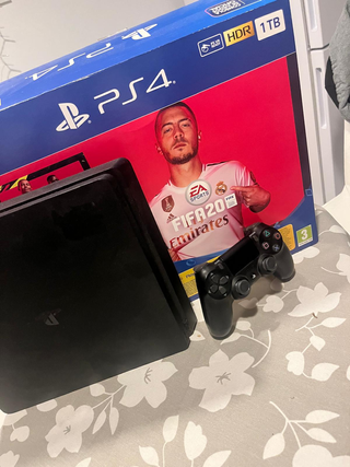 PS4 (PlayStation 4) FIFA 20 Edizione
