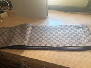 Bufanda Gucci Seda Beige y Marrón