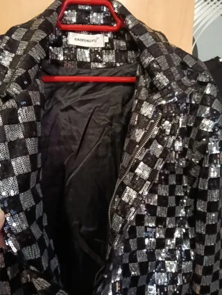 Chaqueta de mujer de lentejuelas