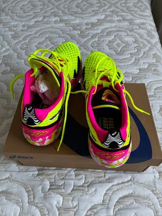 Asics Gel-Noosa Tri 12 Mujer Talla 40.5