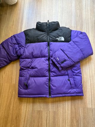 Chaqueta The North Face Morada y Negra