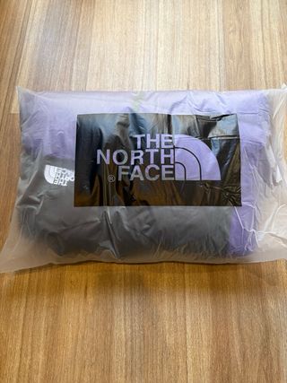 Chaqueta The North Face Morada y Negra