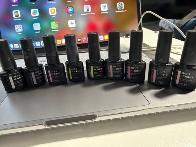 Líquido y Polvos Acrílicos para Uñas Mtssii