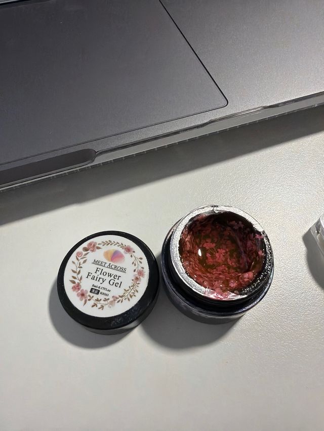 Líquido y Polvos Acrílicos para Uñas Mtssii