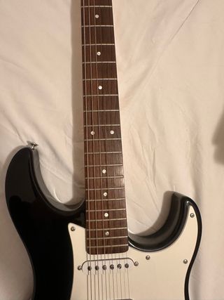 Guitarra Eléctrica Negra