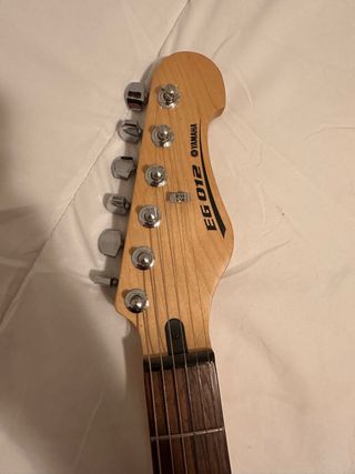 Guitarra Eléctrica Negra