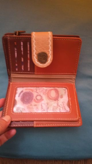 Cartera de mujer con estampado floral