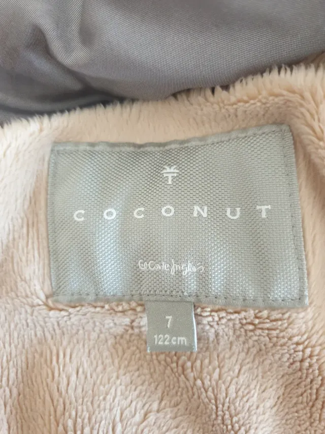 Cappotto grigio con cappuccio per 7 anni