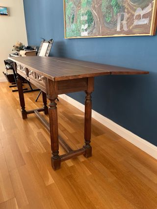 Mesa de madera rústica