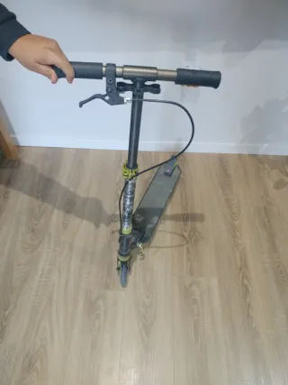 Patinete Oxelo Negro y Amarillo