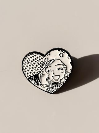 Spille NANA smaltate a forma di cuore