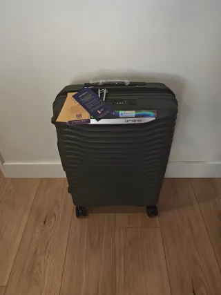 180€ en Amazon - Samsonite Upscape 55 Maleta Verde