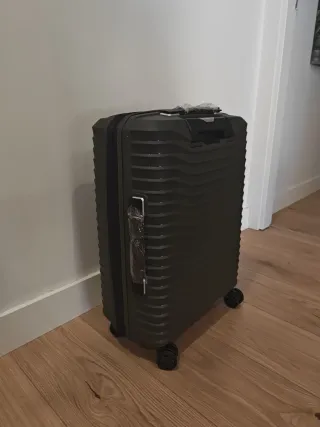 180€ en Amazon - Samsonite Upscape 55 Maleta Verde