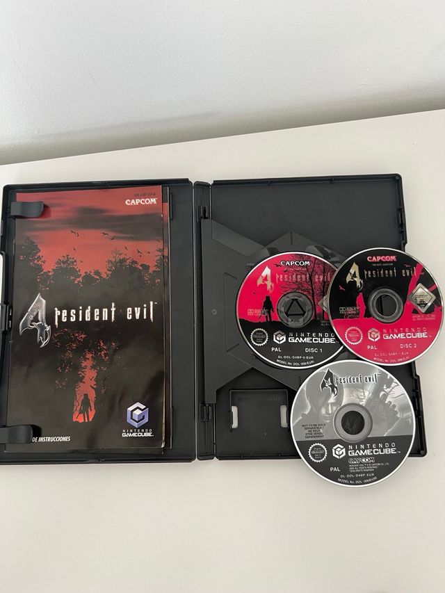Resident Evil 4 + Bonus disc - Nintendo GameCube