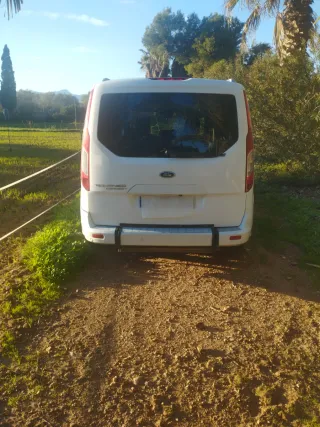 Ford Grand Tourneo Connect