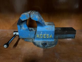 Tornillo de banco ACESA azul