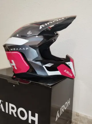 Casco Airoh Wraap 2026