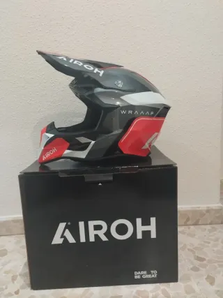 Casco Airoh Wraap 2026