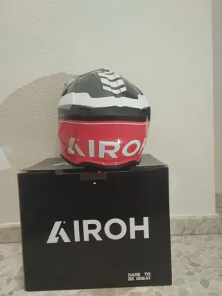 Casco Airoh Wraap 2026