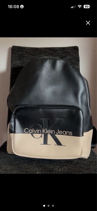 Mochila Calvin Klein Jeans Beige y Negra