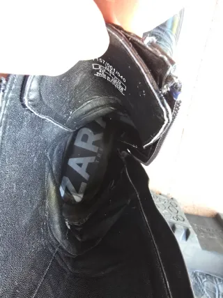 Botines negros tipo Martens