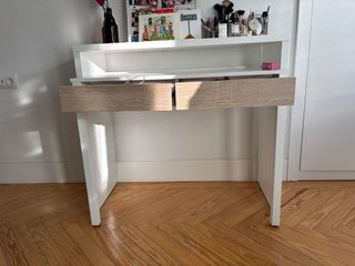 Tavolo consolle allungabile in legno e metallo