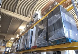 Lotti di frigoriferi e lavatrici in vendita