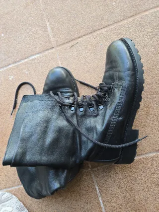 Botines de Piel Negros