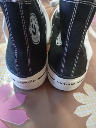 Zapatillas Victoria Altas Negras
