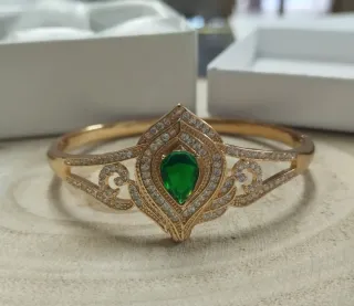 Pulsera Acero Dorado Circonitas  Caja incluida