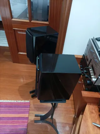 Altavoces Yamaha NS-BP182 Negros