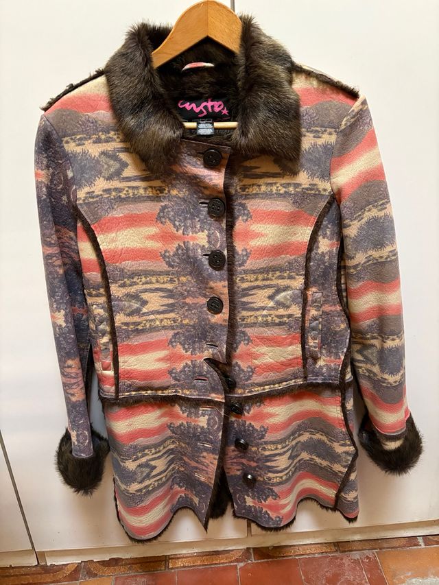 Cappotto Custo con collo in pelliccia