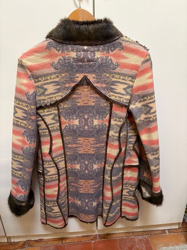 Cappotto Custo con collo in pelliccia