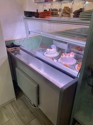 Nevera expositora mostrador tartas