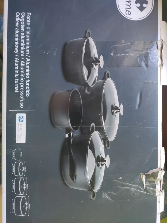 Juego de ollas antiadherentes