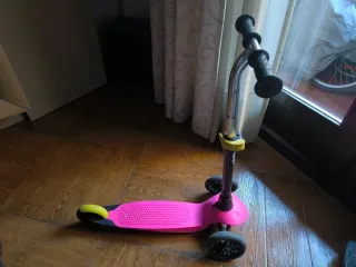 Patinete infantil rosa plegable