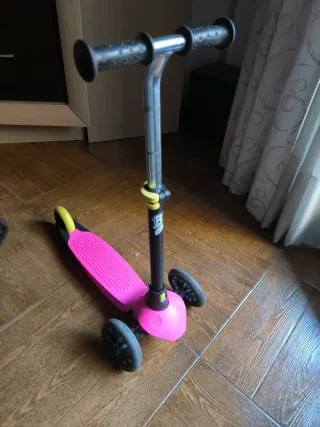 Patinete infantil rosa plegable