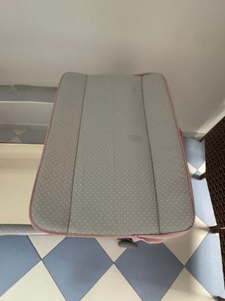 Cuna de viaje Kinderkraft con cambiador